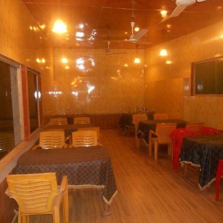 Hotel Royale Jannat Srīnagar Exterior foto